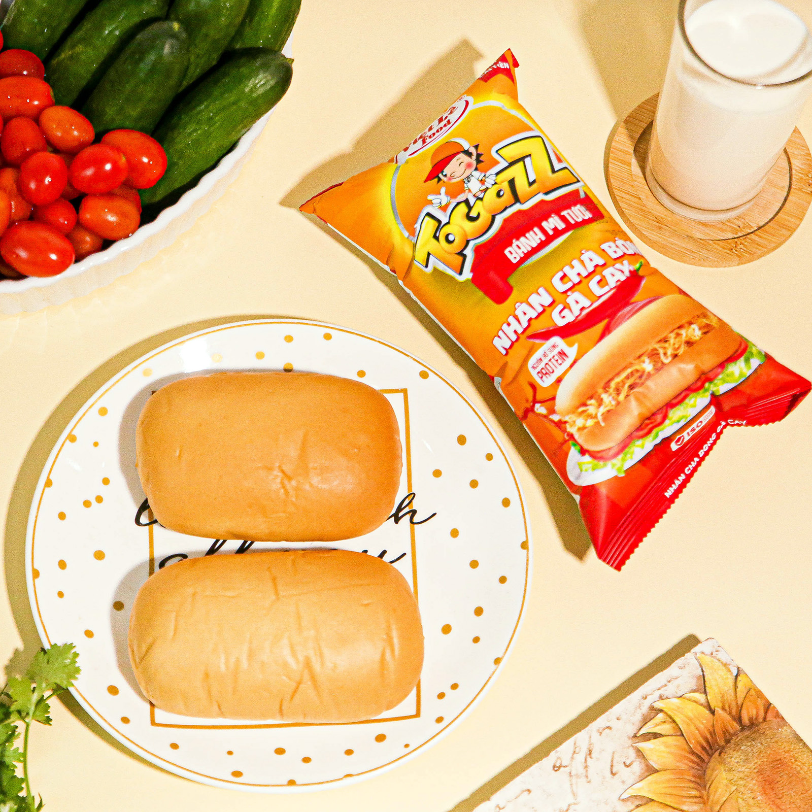 Bánh mì tươi Togazz nhân chà bông  gà cay 60gr